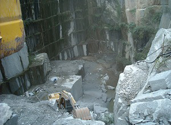 大島石・山西丁場